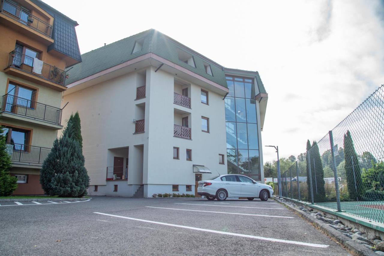 Apartman Amore Bešeňová Exteriör bild