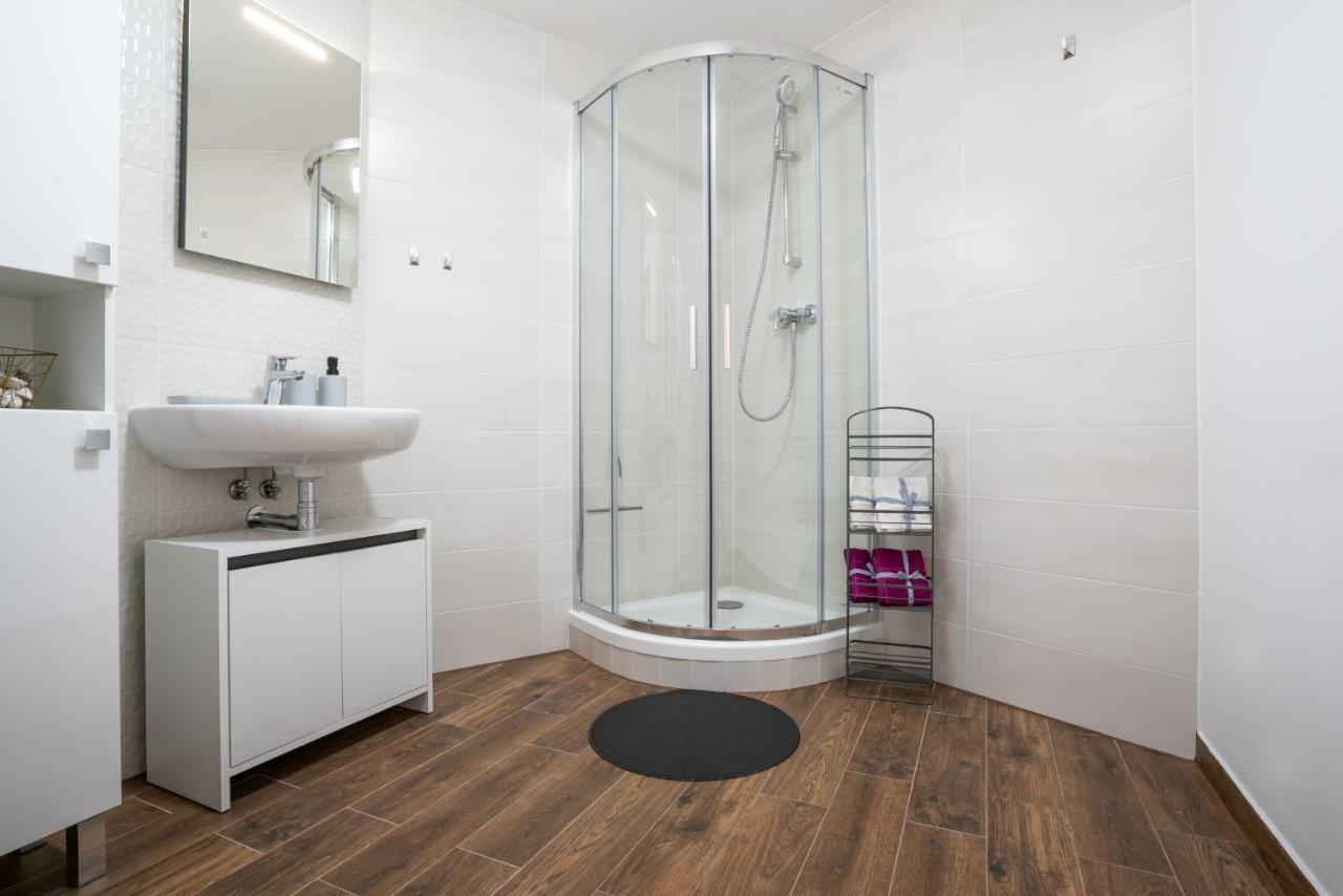 Apartman Amore Bešeňová Exteriör bild