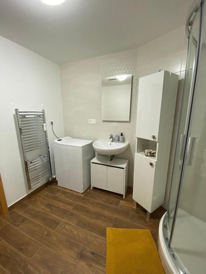 Apartman Amore Bešeňová Exteriör bild